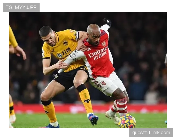 雷·基尔曼：英超新赛季在即，球队调整策略成关键，状态回暖引关注