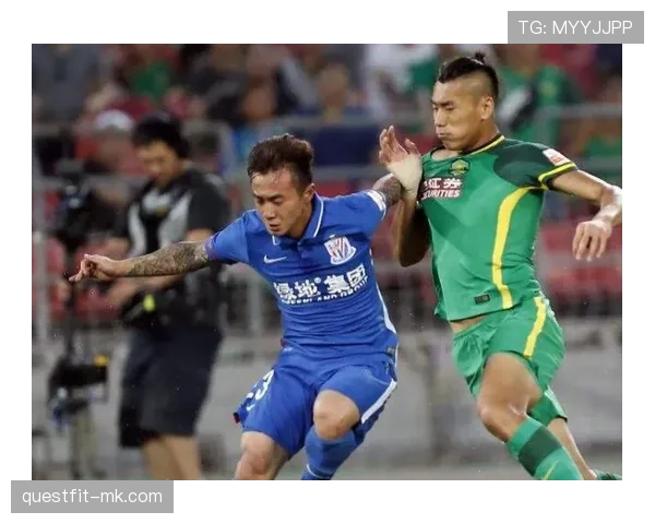 金玟哉荣膺亚洲最佳后卫，强势表现助球队迈向新高度