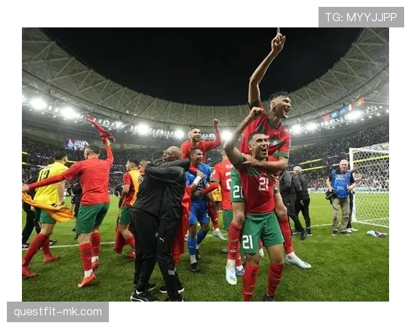 非洲杯决赛上演经典对决,球队拼搏精神引热议 非洲杯决赛上演经典对决,球队拼搏精神引热议