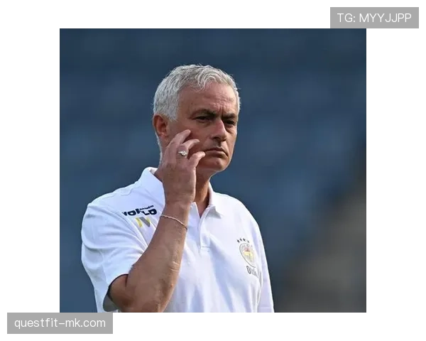 穆里尼奥防守艺术再引热议:铁桶阵如何层层设防成战术焦点 穆里尼奥防守艺术再引热议:铁桶阵如何层层设防成战术焦点