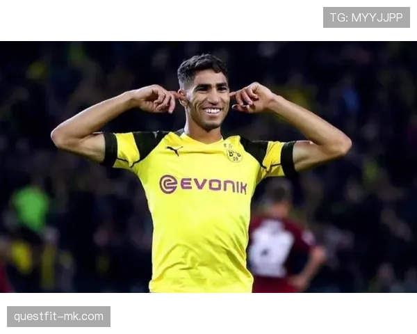 阿什拉夫巅峰时刻回顾，展现足球天才的成就与正面挑战分析